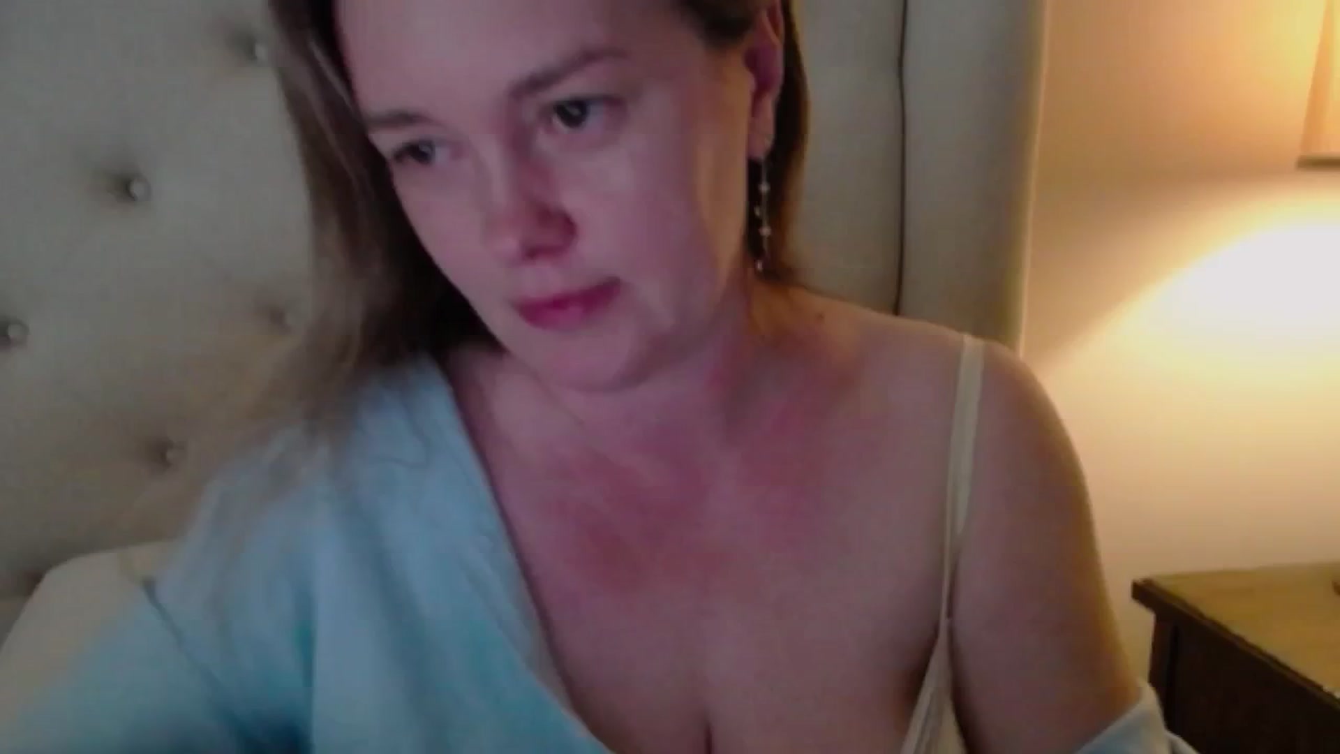 Gallery image thumbnail from J0llye's myfreecams stream on, 05/30/2025, 19:47 image 11 of 20