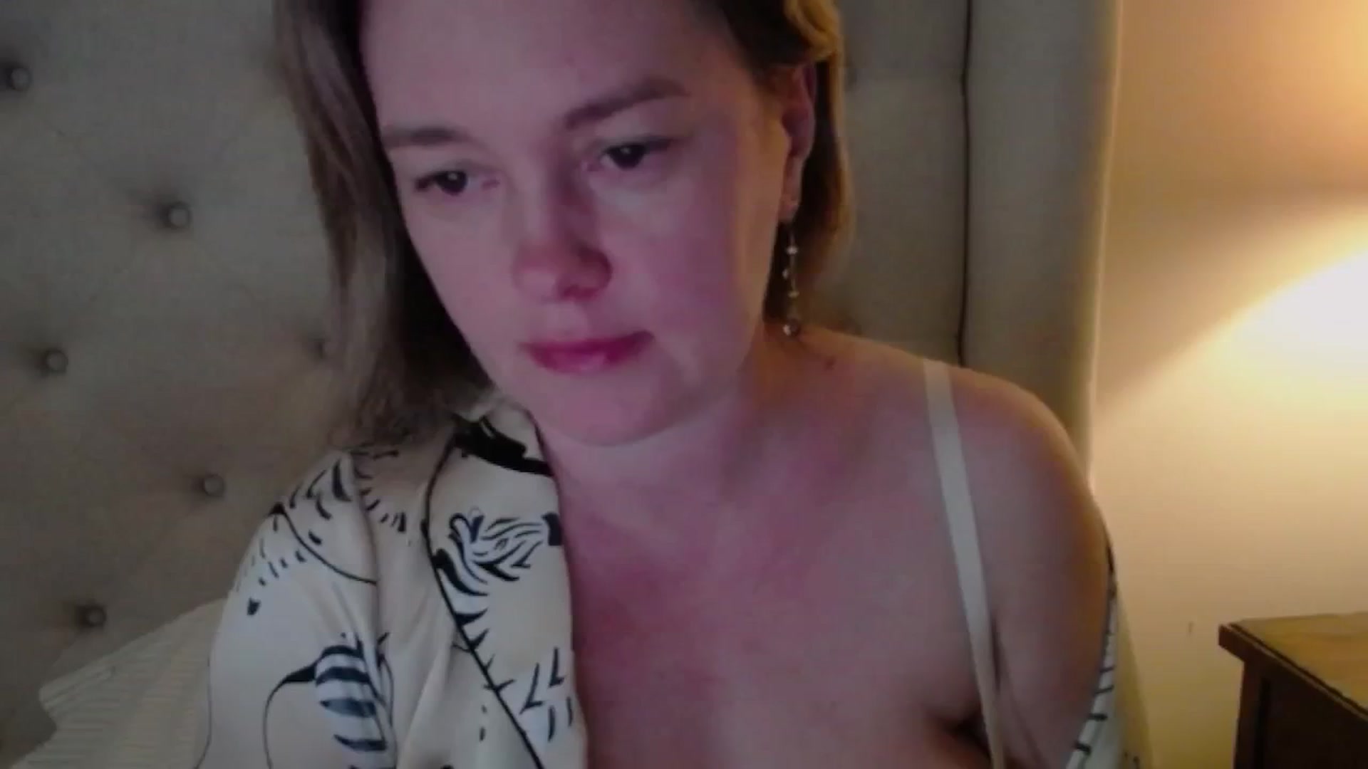 Gallery image thumbnail from J0llye's myfreecams stream on, 06/01/2025, 20:07 image 2 of 20