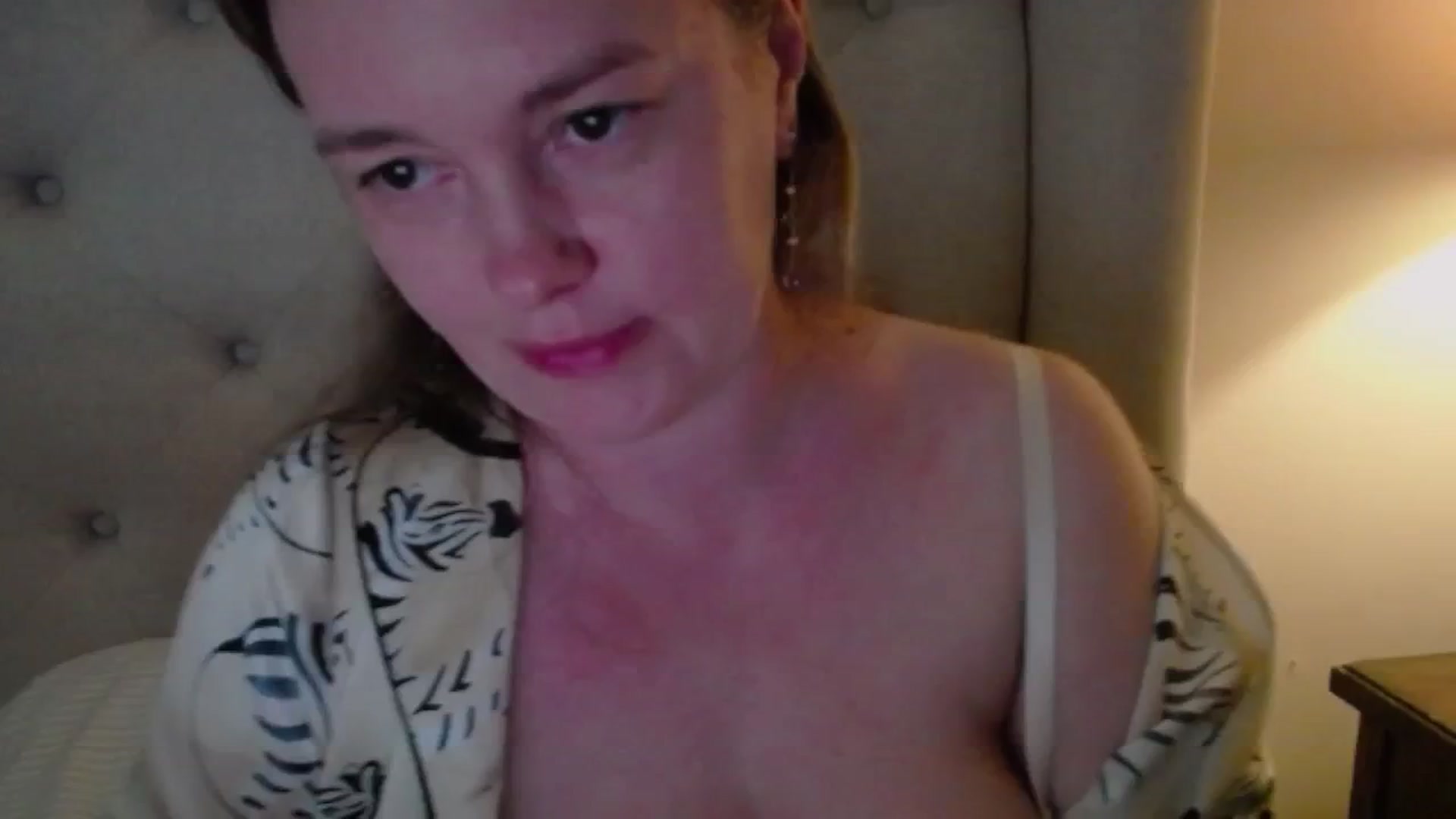Gallery image thumbnail from J0llye's myfreecams stream on, 06/01/2025, 20:07 image 20 of 20