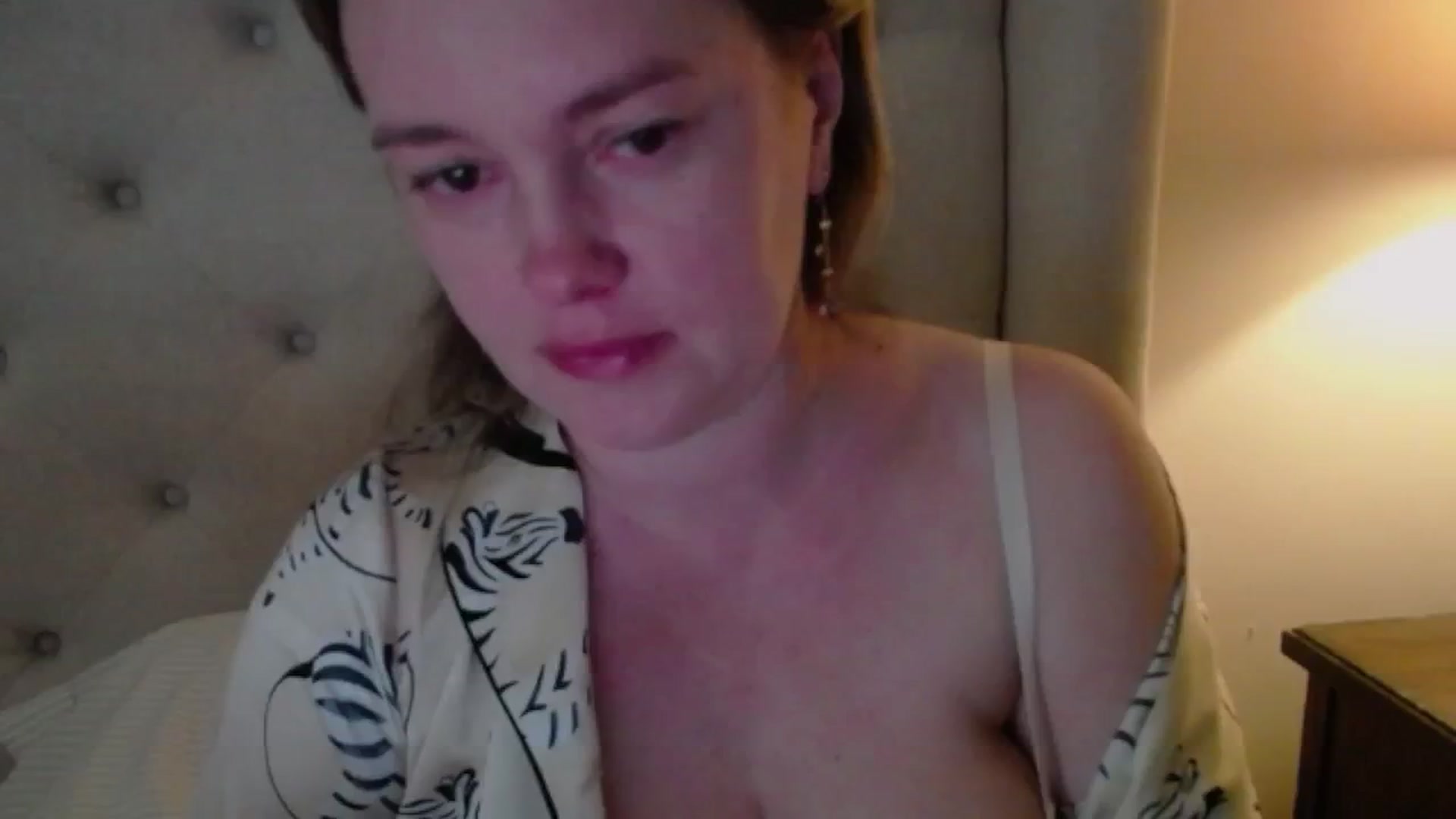 Gallery image thumbnail from J0llye's myfreecams stream on, 06/01/2025, 20:07 image 4 of 20