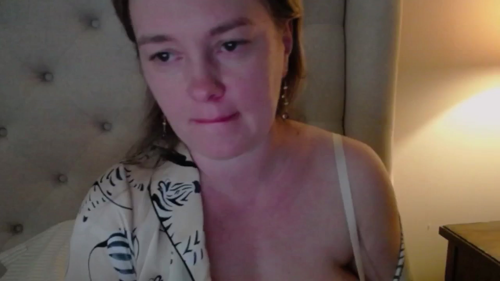 Gallery image thumbnail from J0llye's myfreecams stream on, 06/01/2025, 20:07 image 3 of 20