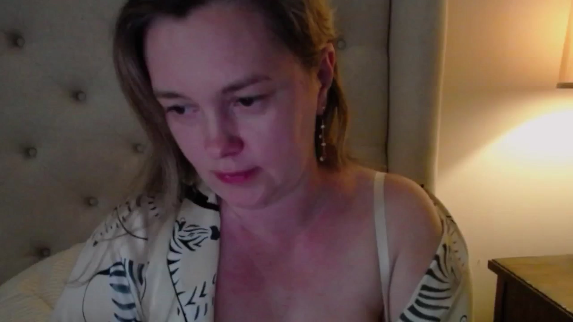 Gallery image thumbnail from J0llye's myfreecams stream on, 06/01/2025, 20:48 image 7 of 20