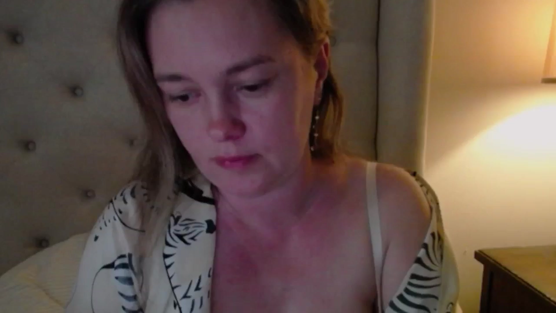 Gallery image thumbnail from J0llye's myfreecams stream on, 06/01/2025, 20:48 image 9 of 20