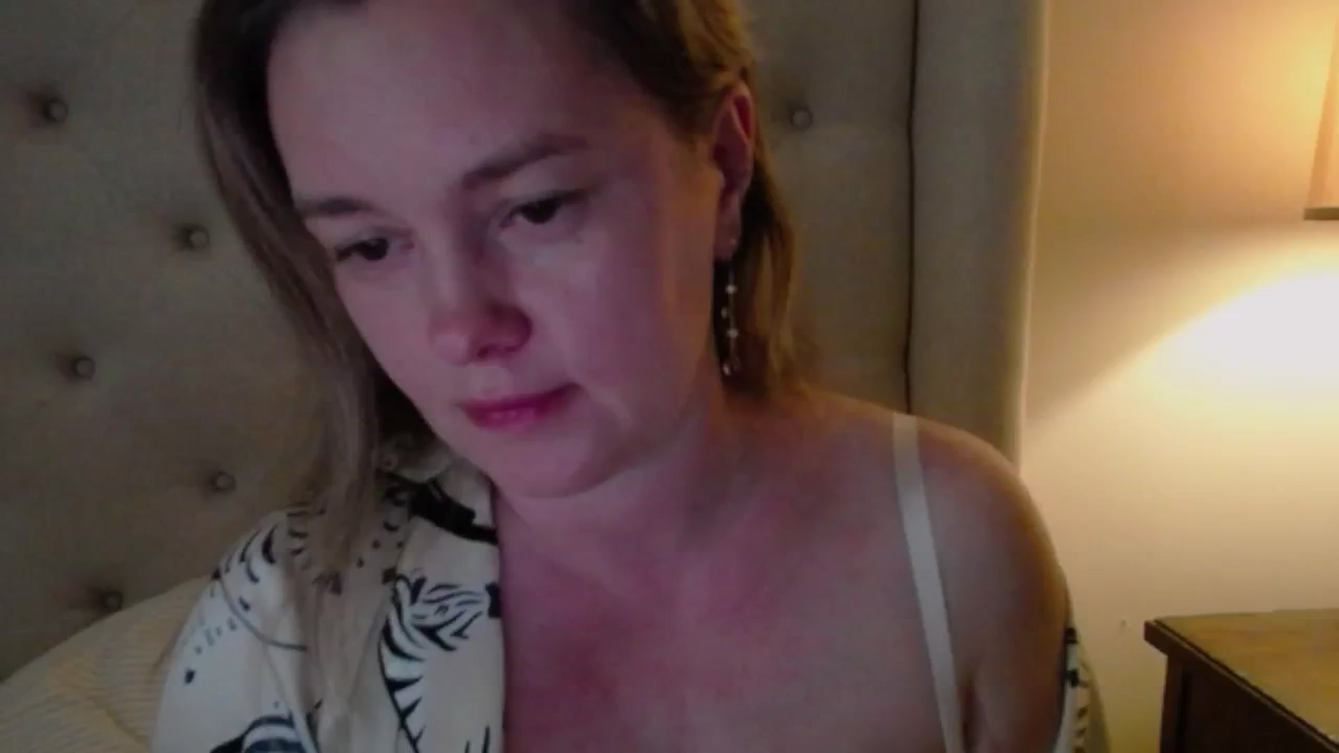 Gallery image thumbnail from J0llye's myfreecams stream on, 06/01/2025, 20:48 image 11 of 20