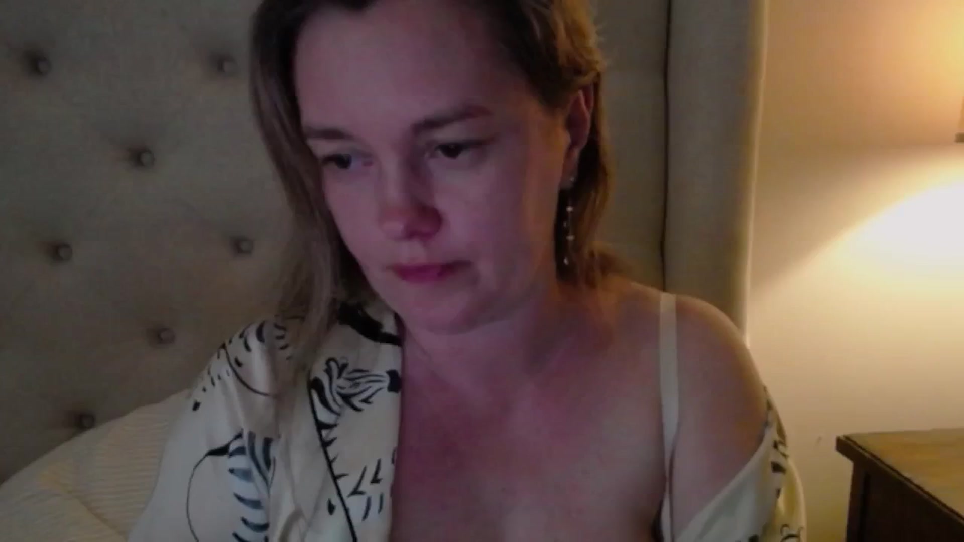 Gallery image thumbnail from J0llye's myfreecams stream on, 06/01/2025, 20:48 image 20 of 20