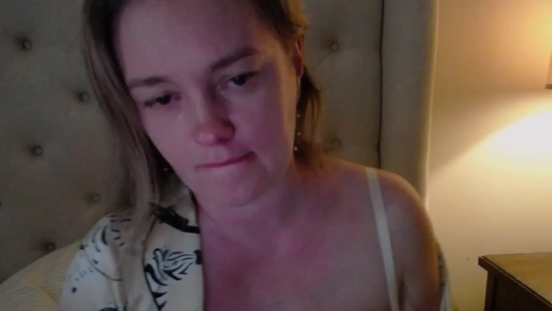 Gallery image thumbnail from J0llye's myfreecams stream on, 06/01/2025, 20:48 image 18 of 20