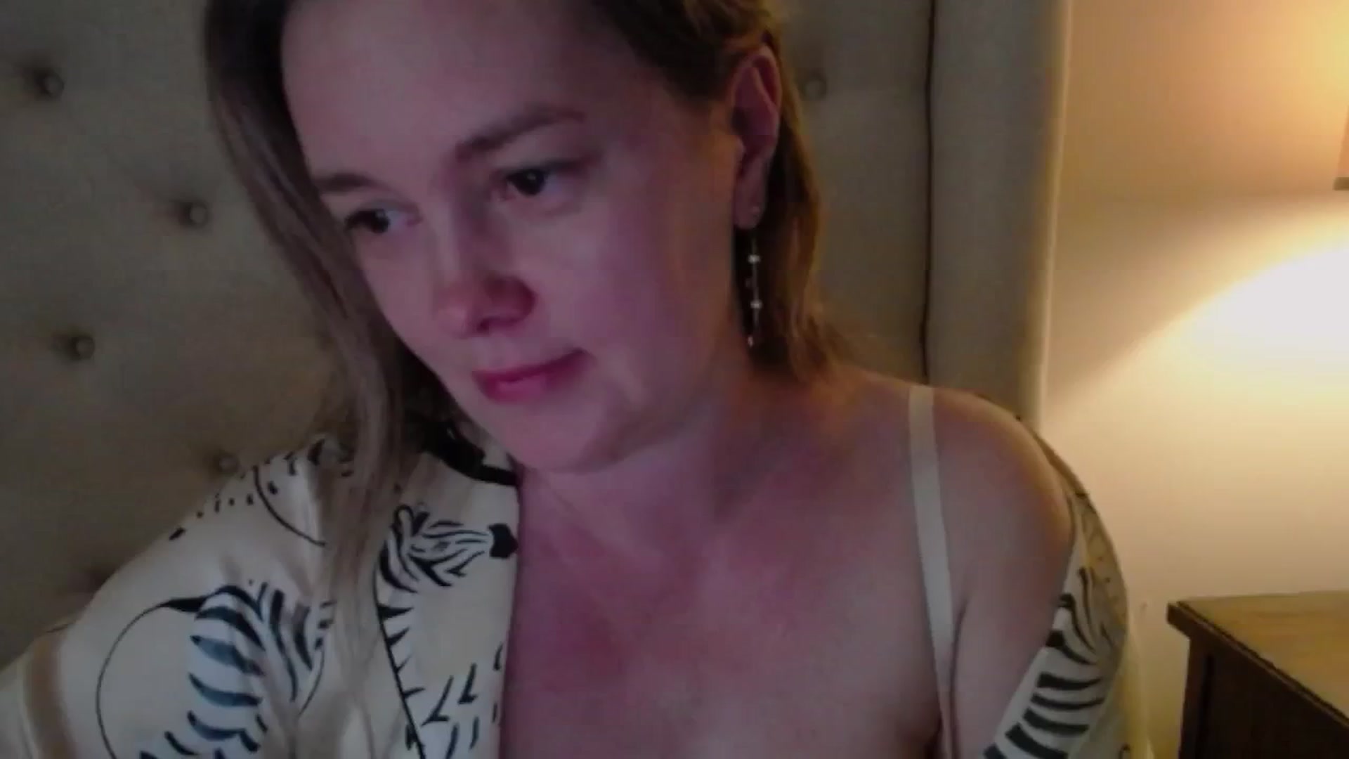 Gallery image thumbnail from J0llye's myfreecams stream on, 06/01/2025, 20:48 image 14 of 20