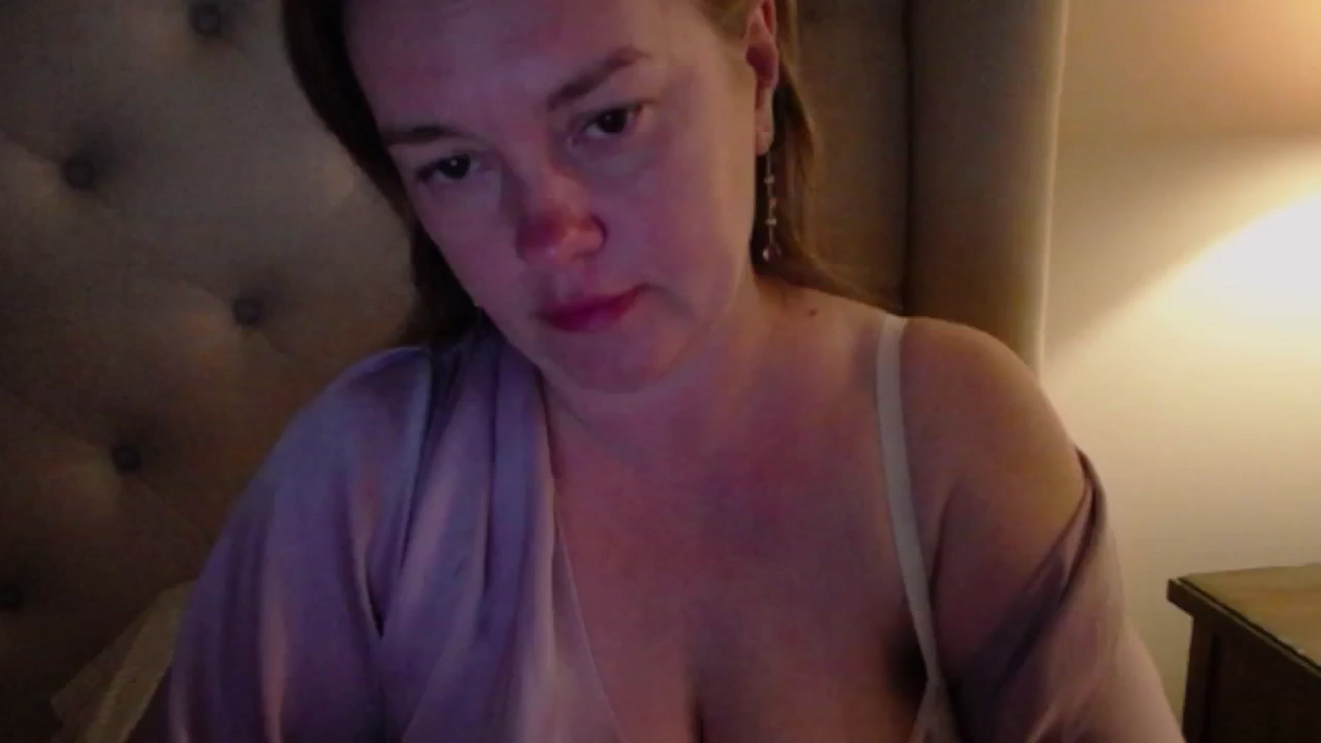 Gallery image thumbnail from J0llye's myfreecams stream on, 06/02/2025, 03:37 image 1 of 20