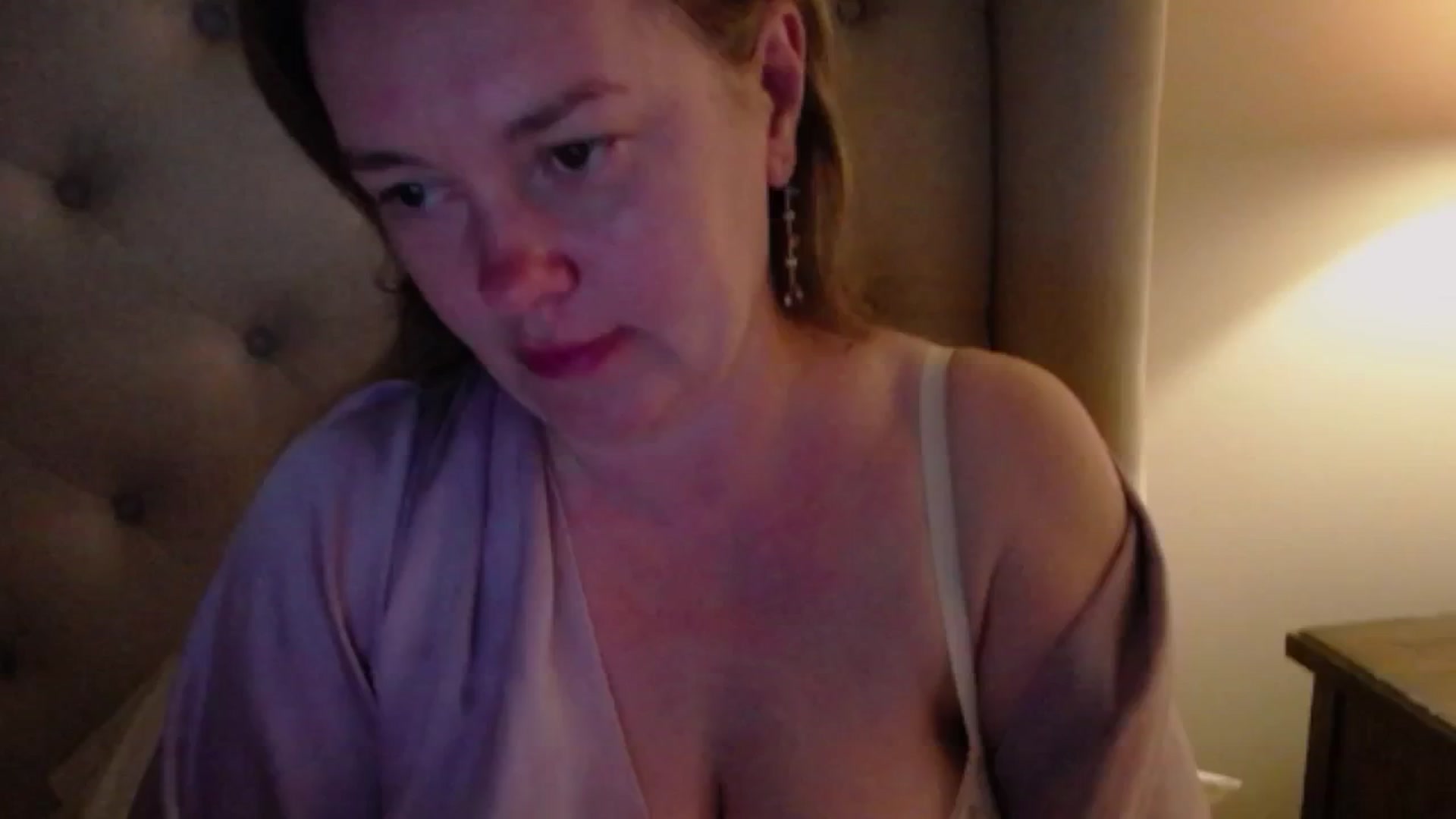 Gallery image thumbnail from J0llye's myfreecams stream on, 06/02/2025, 03:37 image 5 of 20