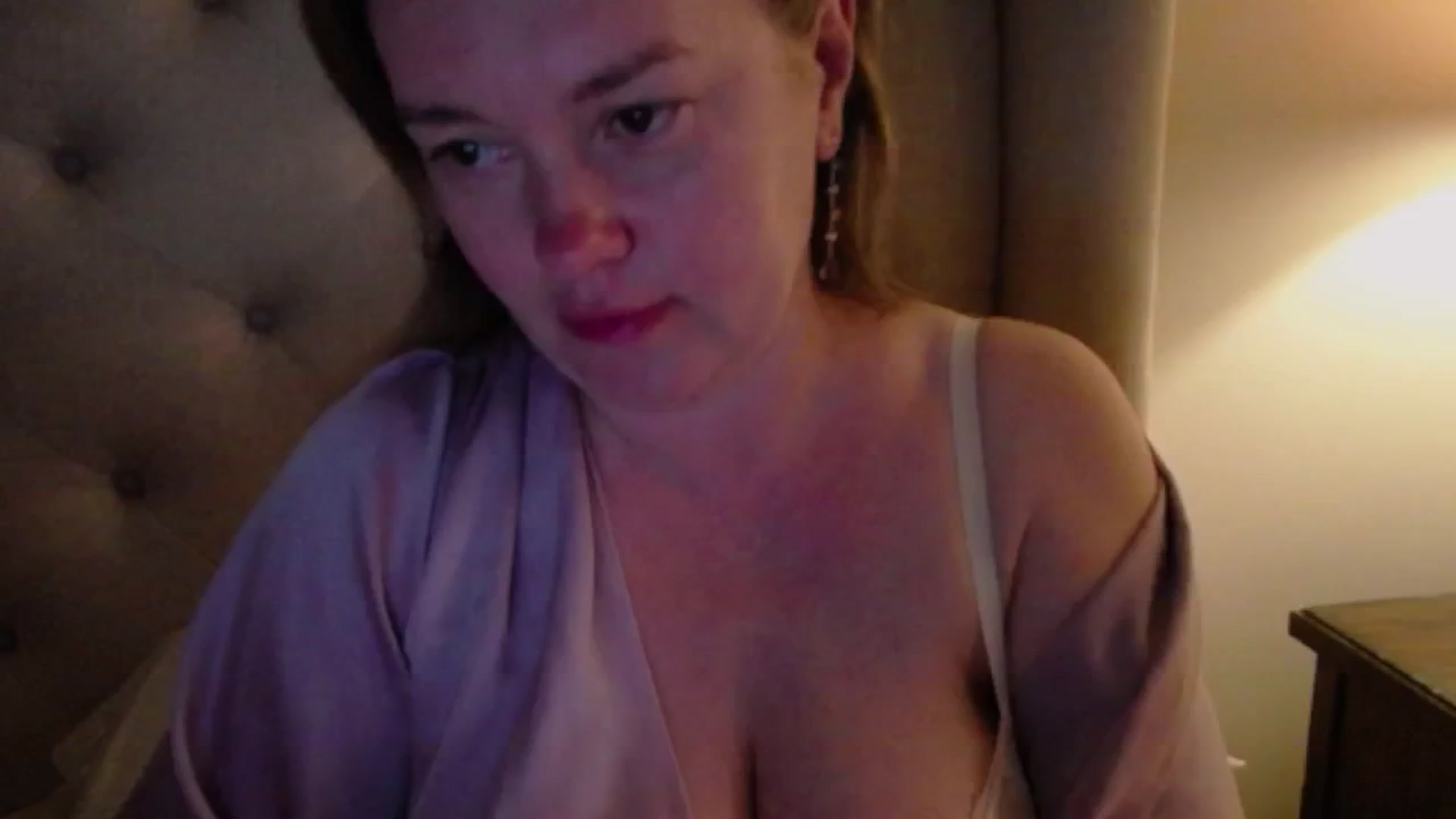 Gallery image thumbnail from J0llye's myfreecams stream on, 06/02/2025, 03:37 image 4 of 20