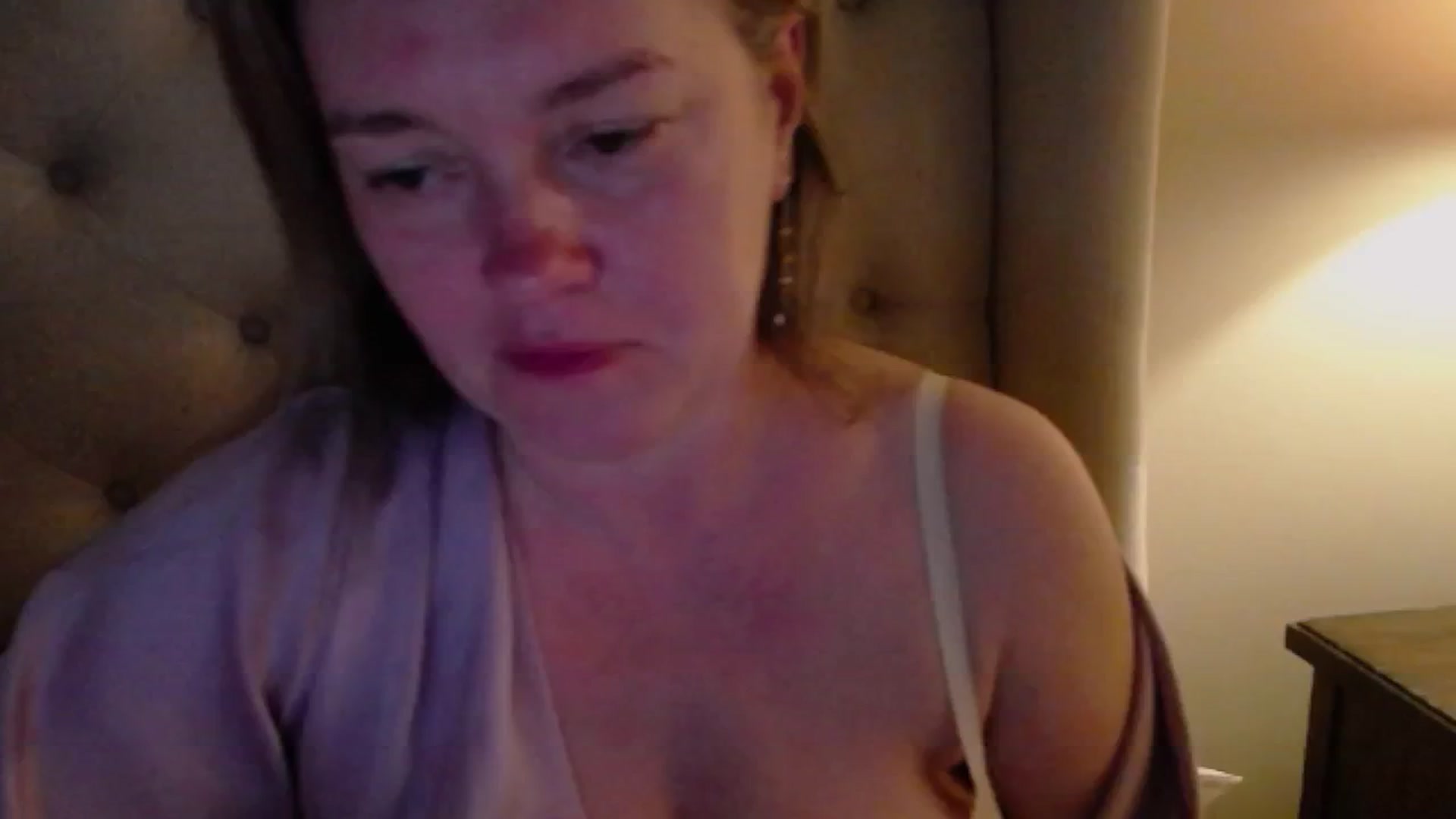Gallery image thumbnail from J0llye's myfreecams stream on, 06/02/2025, 03:37 image 17 of 20