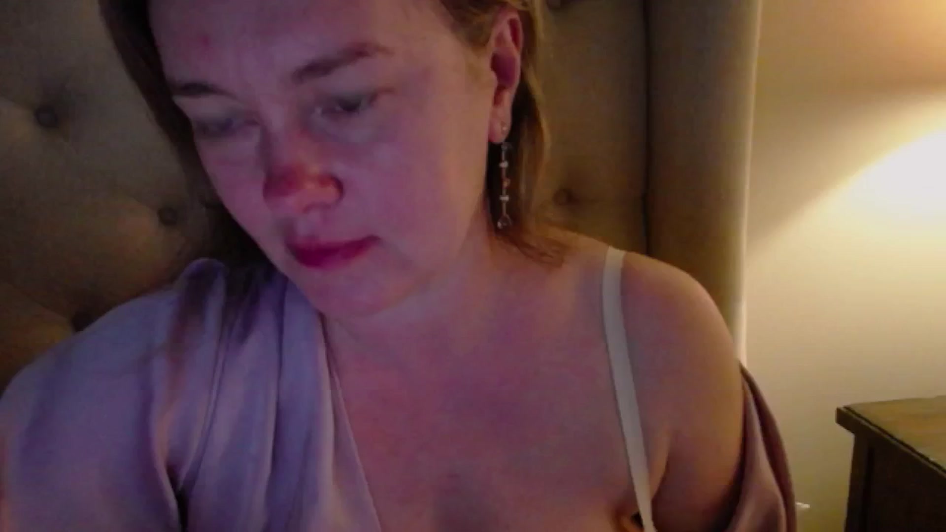 Gallery image thumbnail from J0llye's myfreecams stream on, 06/02/2025, 03:37 image 10 of 20