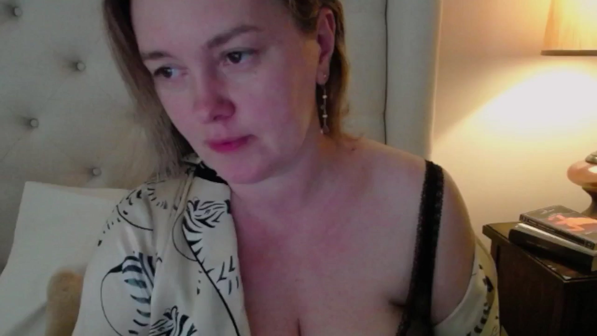 Gallery image thumbnail from J0llye's myfreecams stream on, 06/02/2025, 20:24 image 2 of 20