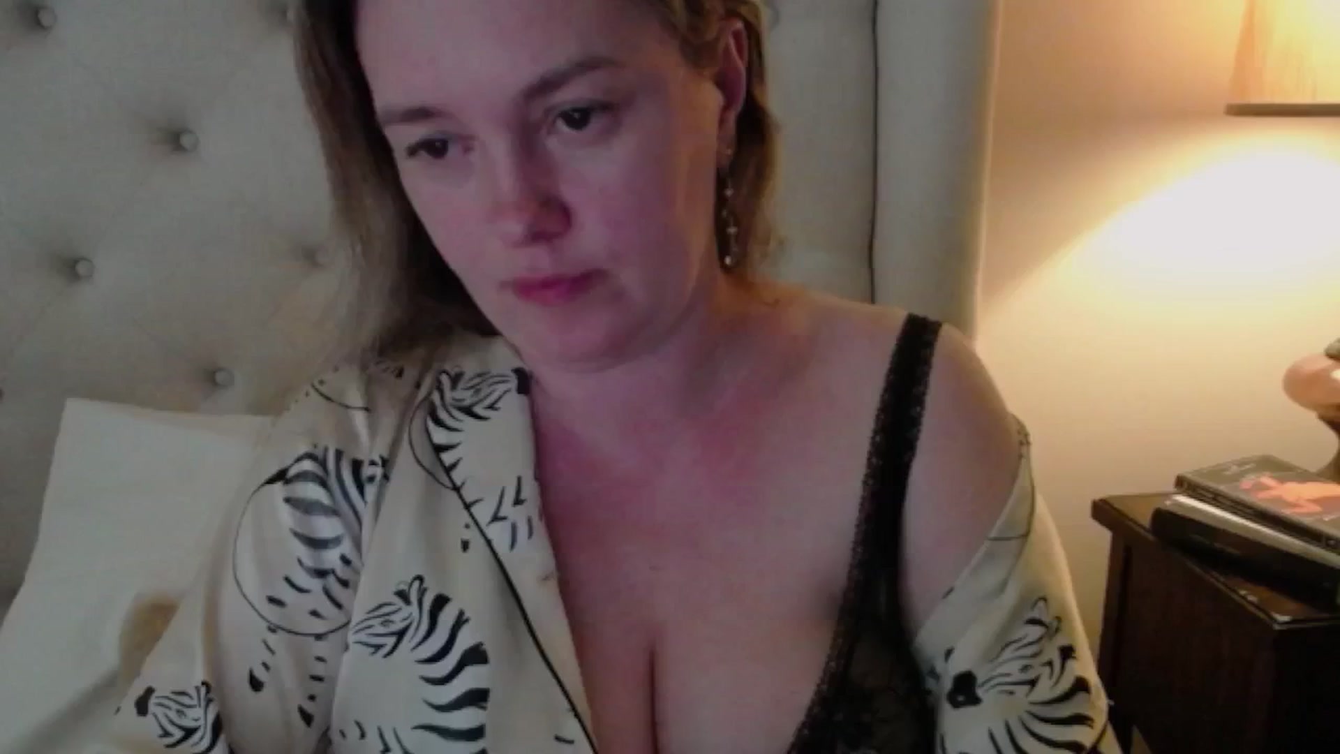 Gallery image thumbnail from J0llye's myfreecams stream on, 06/02/2025, 20:24 image 6 of 20