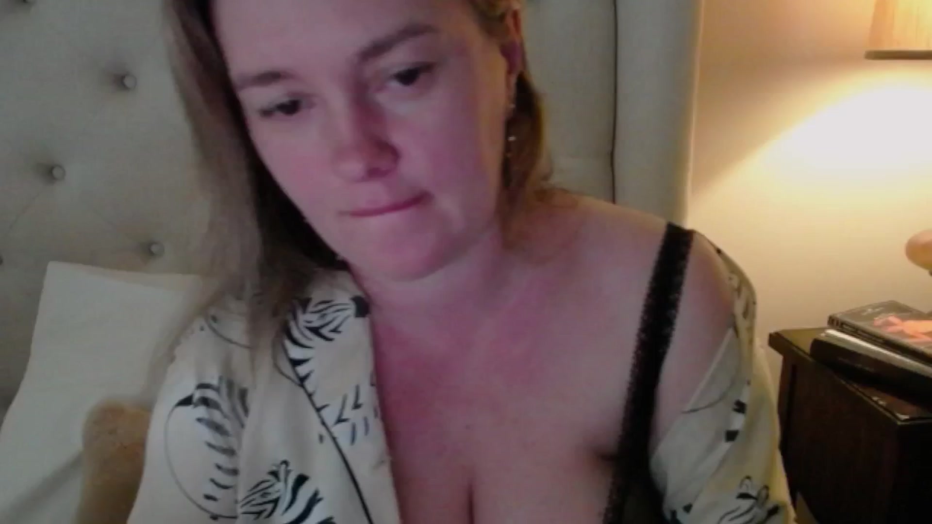 Gallery image thumbnail from J0llye's myfreecams stream on, 06/02/2025, 20:24 image 15 of 20