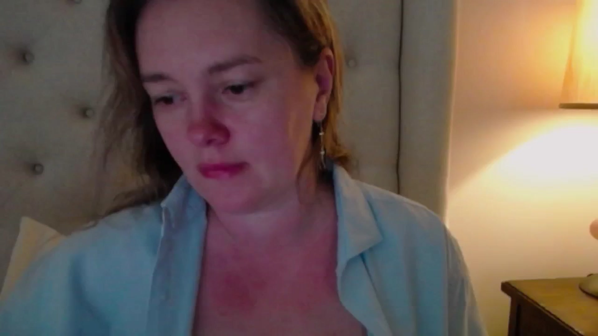 Gallery image thumbnail from J0llye's myfreecams stream on, 06/03/2025, 19:59 image 2 of 20