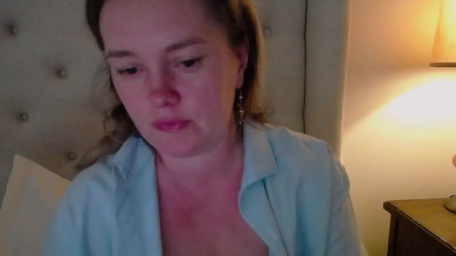 Gallery image thumbnail from J0llye's myfreecams stream on, 06/03/2025, 19:59 image 7 of 20