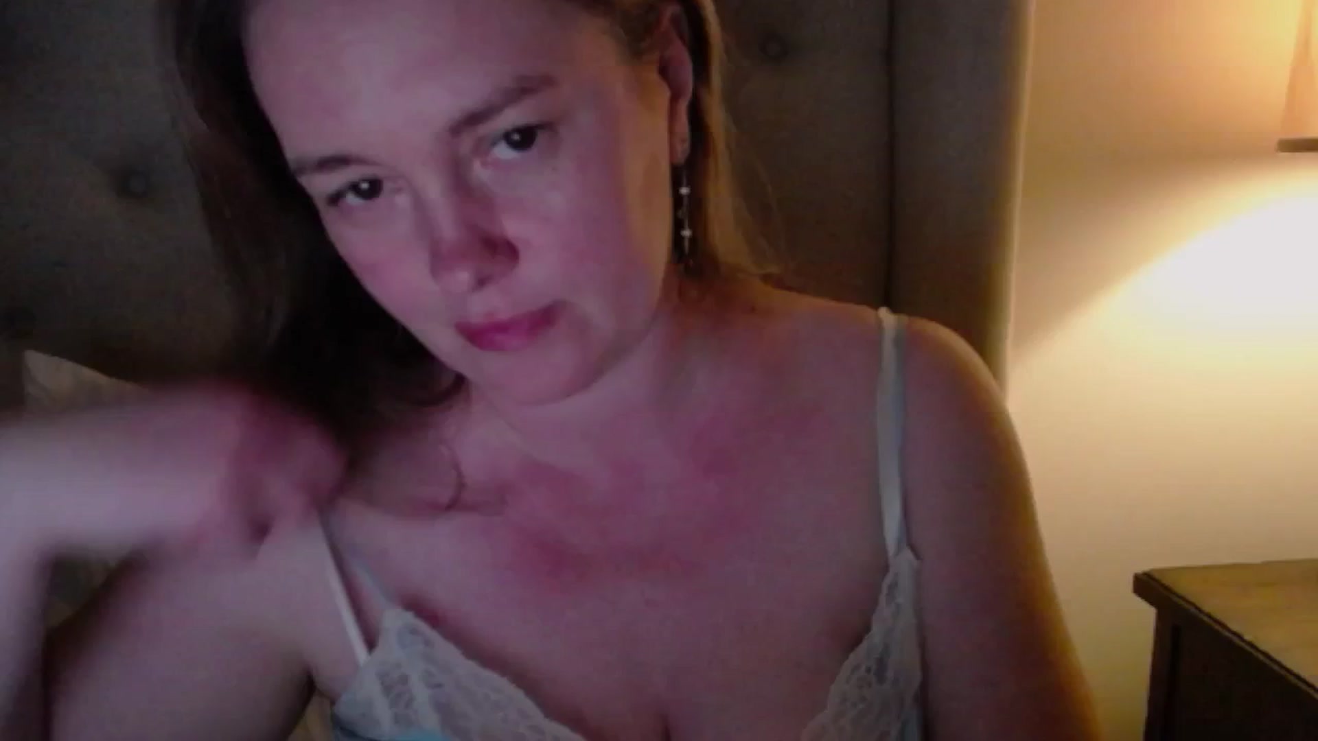 Gallery image thumbnail from J0llye's myfreecams stream on, 06/04/2025, 20:27 image 13 of 20