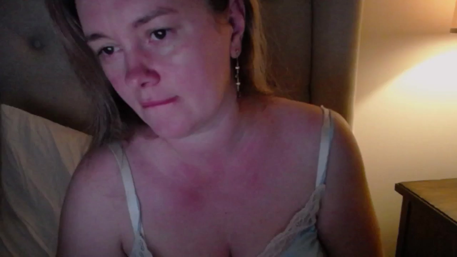 Gallery image thumbnail from J0llye's myfreecams stream on, 06/04/2025, 20:27 image 1 of 20