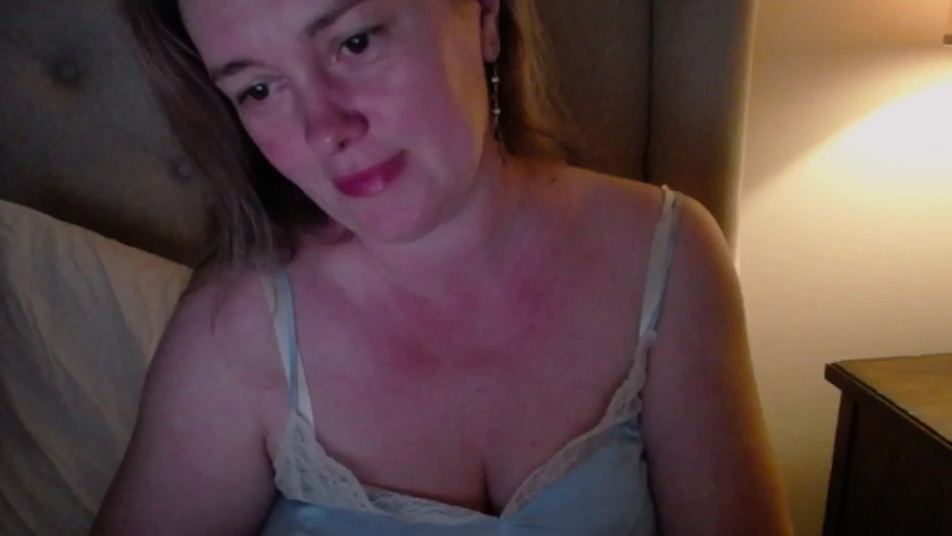 Gallery image thumbnail from J0llye's myfreecams stream on, 06/04/2025, 20:27 image 3 of 20