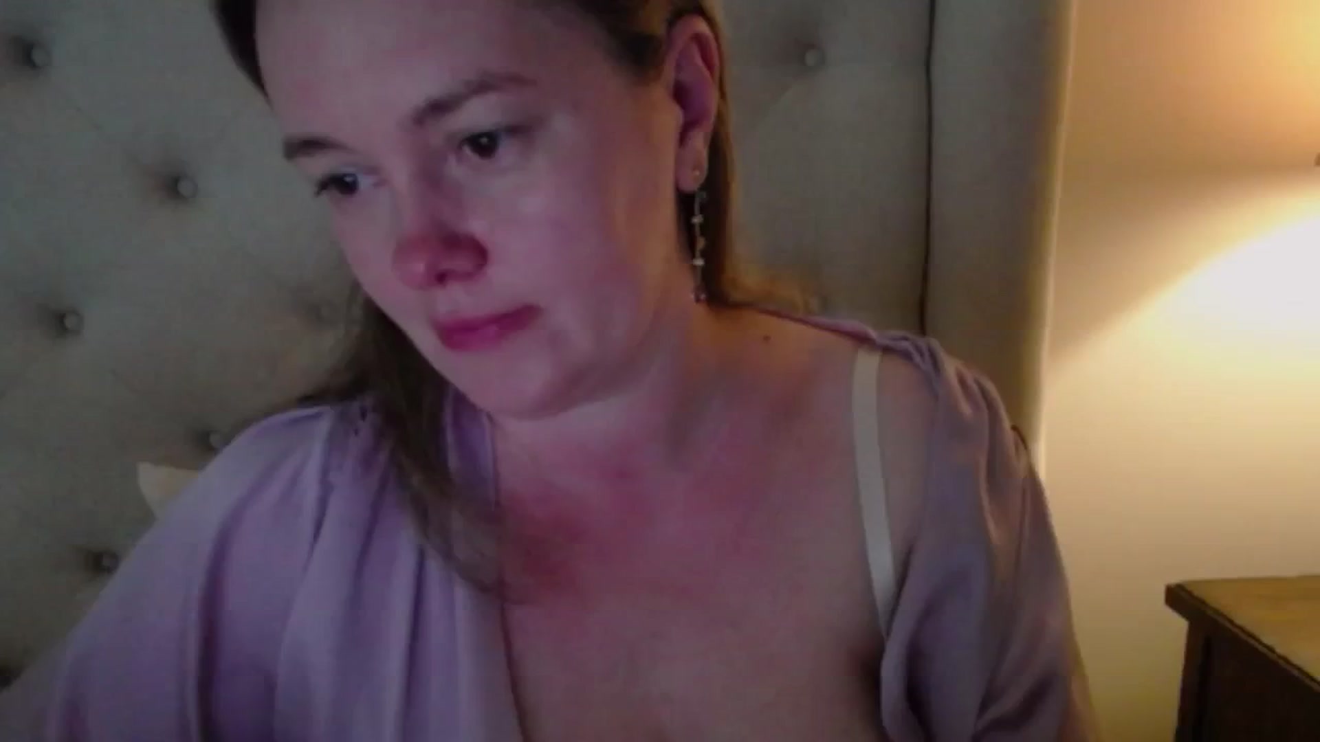 Gallery image thumbnail from J0llye's myfreecams stream on, 06/05/2025, 20:11 image 3 of 20