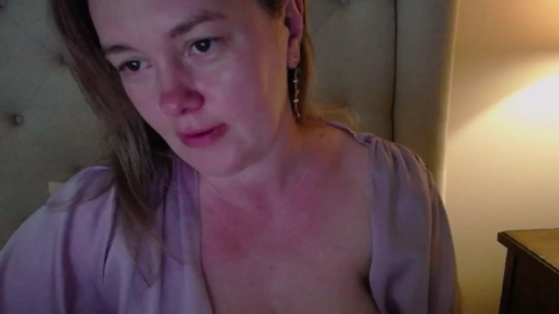 Gallery image thumbnail from J0llye's myfreecams stream on, 06/05/2025, 20:11 image 11 of 20