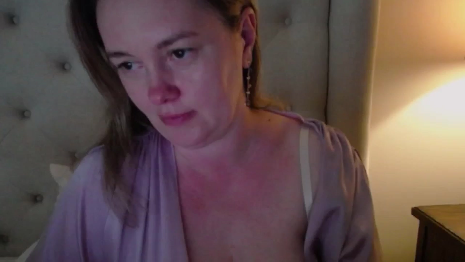 Gallery image thumbnail from J0llye's myfreecams stream on, 06/05/2025, 20:11 image 4 of 20