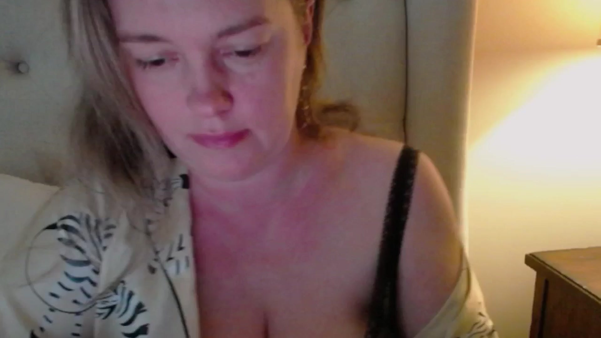 Gallery image thumbnail from J0llye's myfreecams stream on, 06/06/2025, 20:08 image 9 of 20