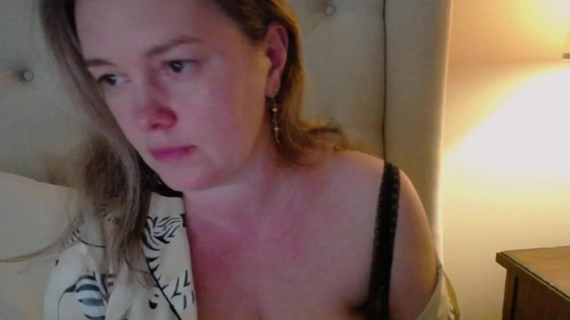 Gallery image thumbnail from J0llye's myfreecams stream on, 06/06/2025, 20:08 image 12 of 20