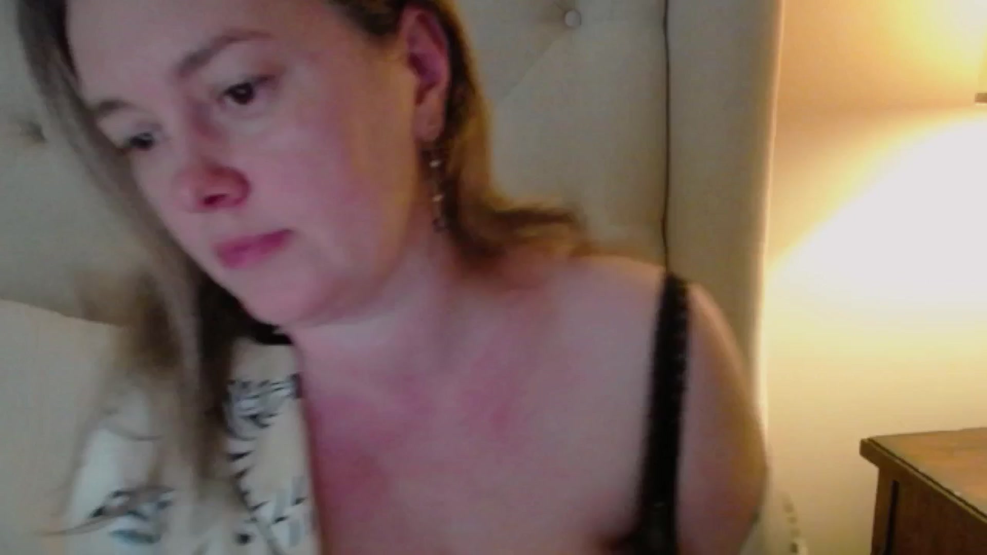 Gallery image thumbnail from J0llye's myfreecams stream on, 06/06/2025, 20:08 image 13 of 20
