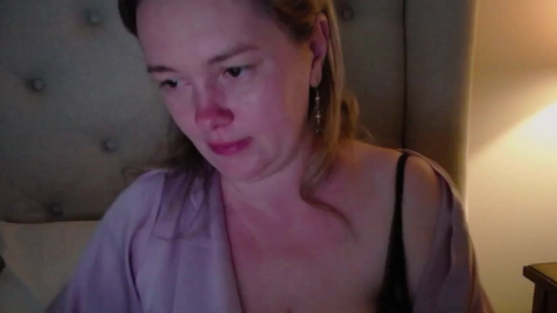 Gallery image thumbnail from J0llye's myfreecams stream on, 06/07/2025, 20:36 image 15 of 20