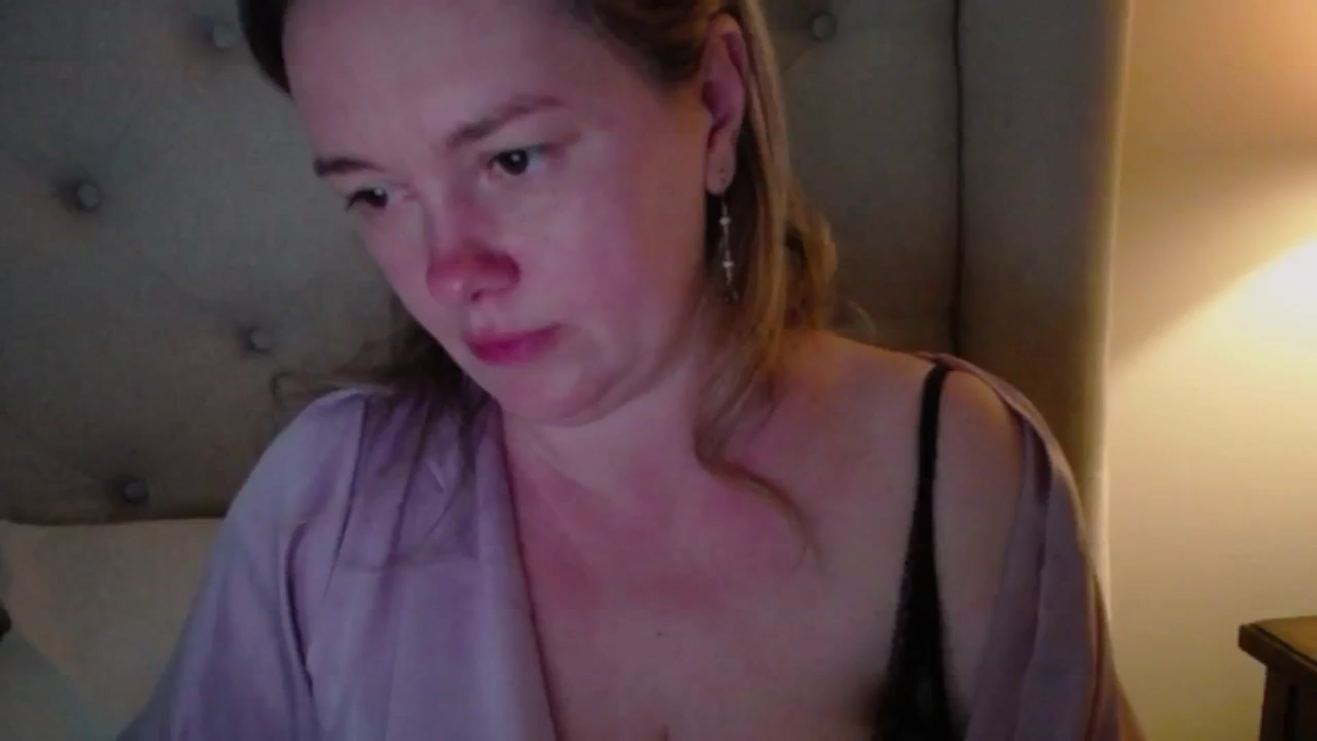 Gallery image thumbnail from J0llye's myfreecams stream on, 06/07/2025, 20:36 image 16 of 20