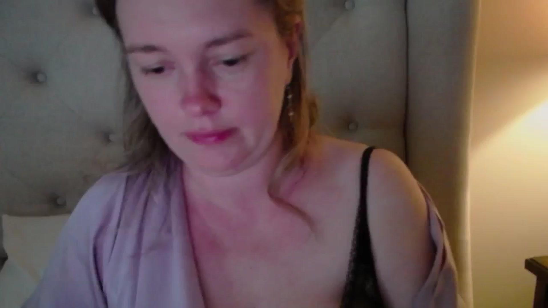 Gallery image thumbnail from J0llye's myfreecams stream on, 06/07/2025, 20:36 image 18 of 20