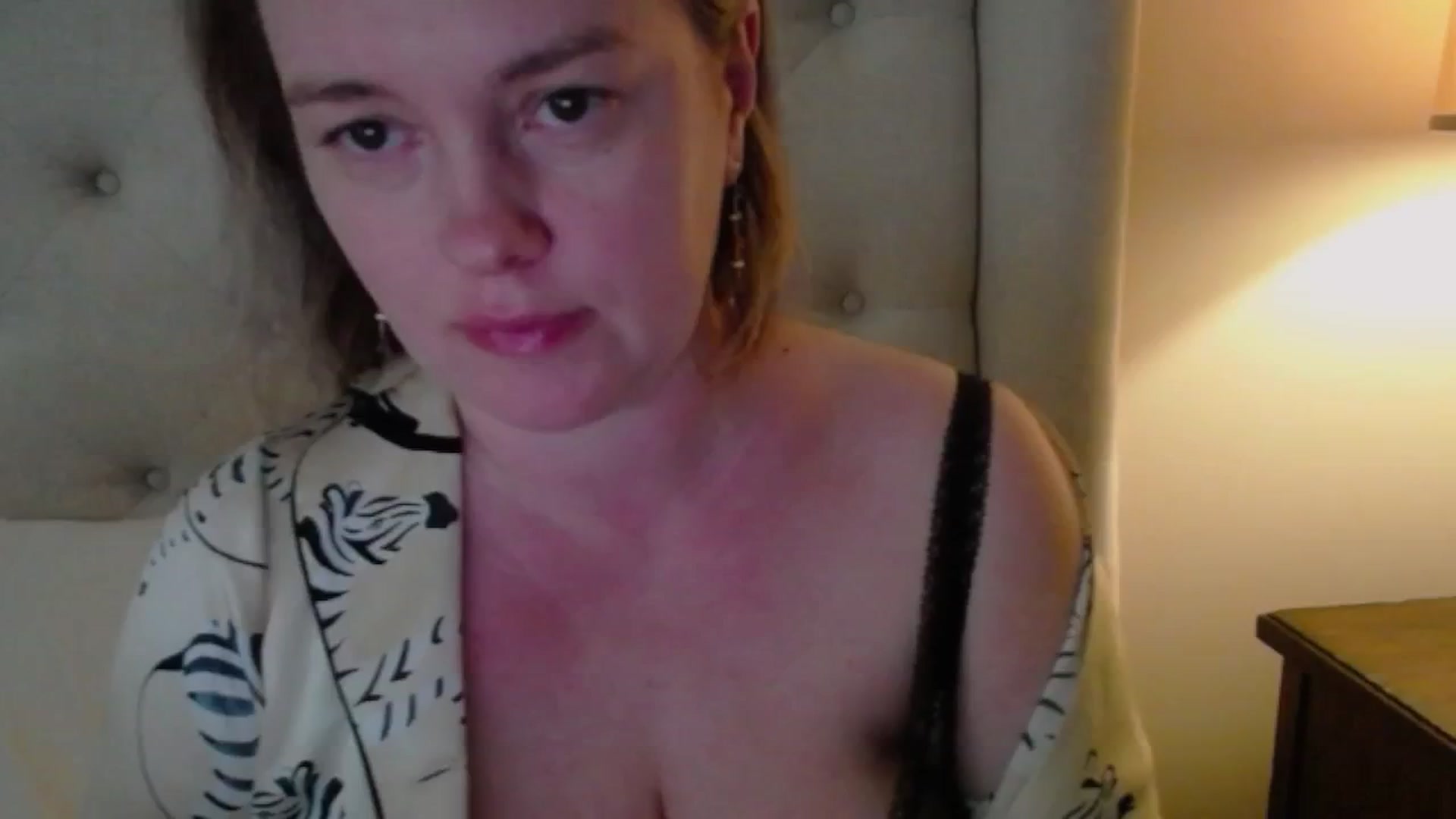Gallery image thumbnail from J0llye's myfreecams stream on, 06/08/2025, 20:20 image 2 of 20