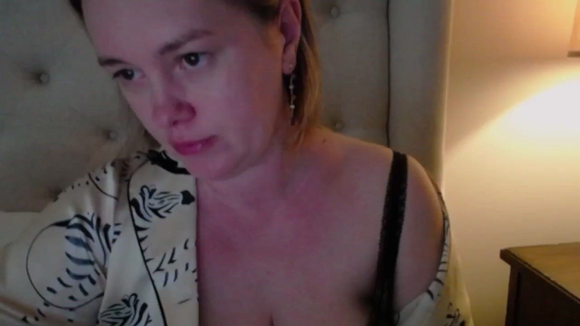 Gallery image thumbnail from J0llye's myfreecams stream on, 06/08/2025, 20:20 image 1 of 20