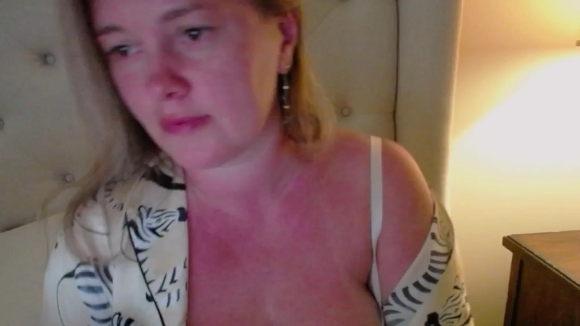 Gallery image thumbnail from J0llye's myfreecams stream on, 06/20/2025, 21:05 image 8 of 20