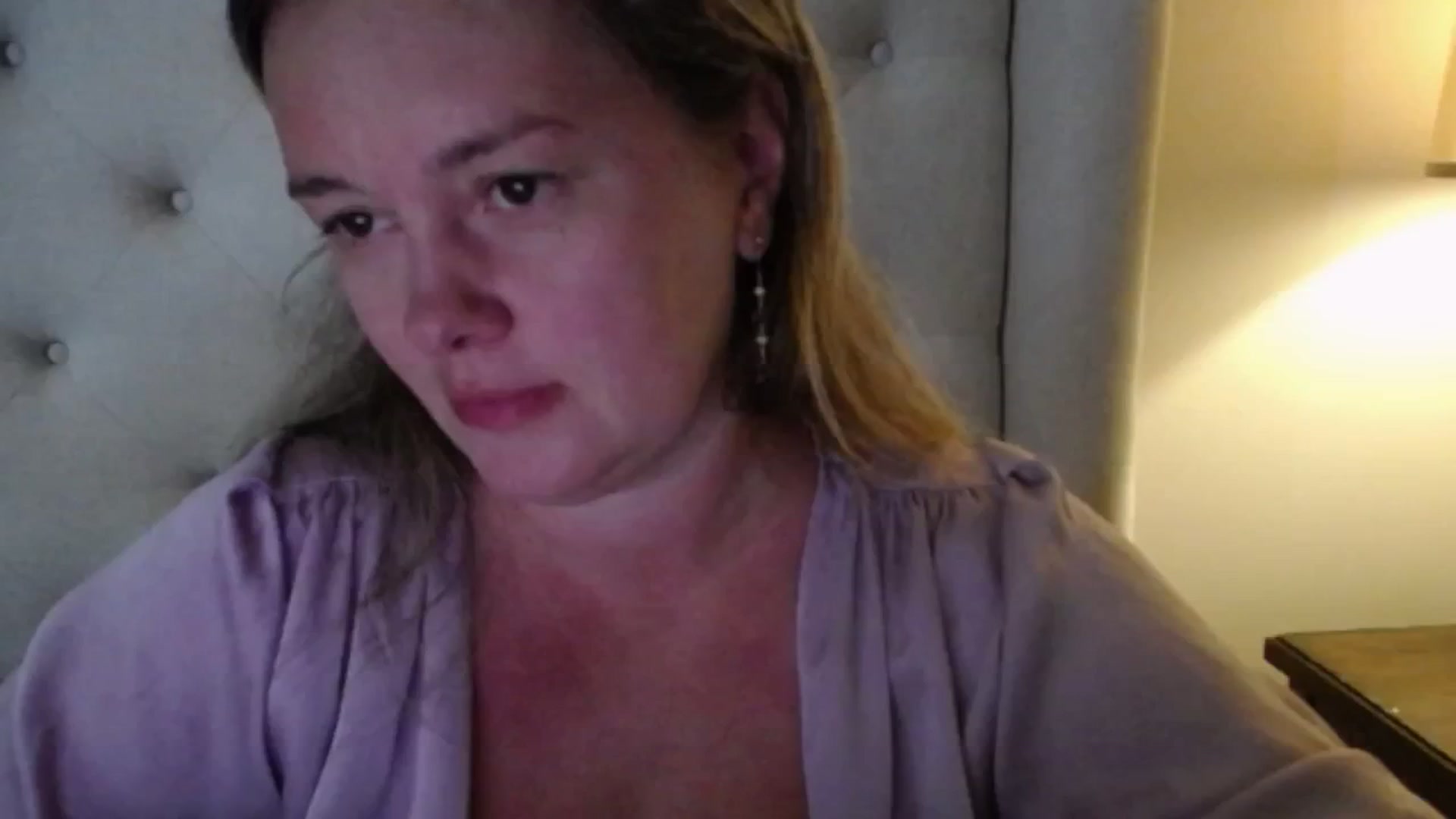 Gallery image thumbnail from J0llye's myfreecams stream on, 06/23/2025, 20:36 image 5 of 20