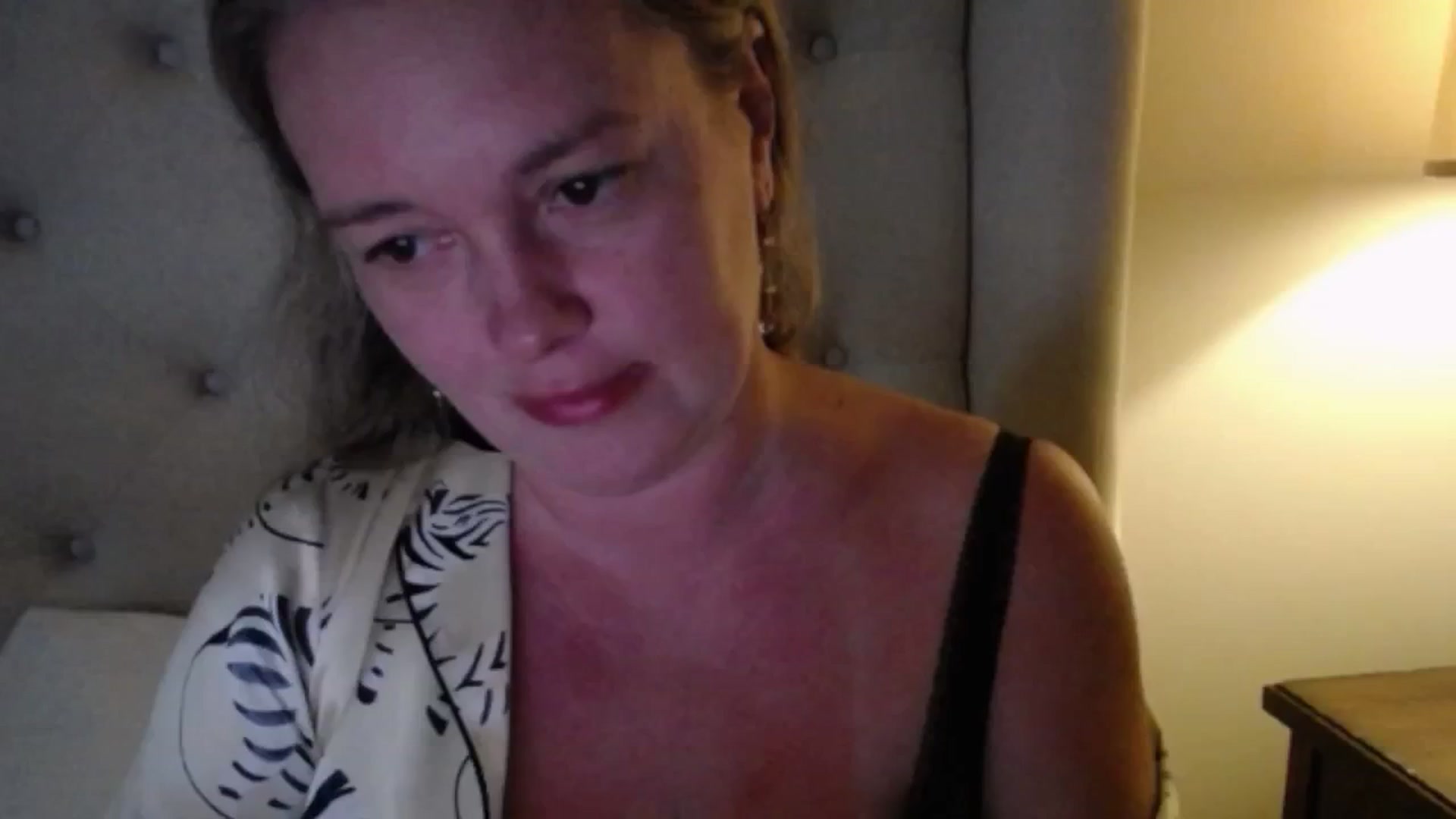 Gallery image thumbnail from J0llye's myfreecams stream on, 06/27/2025, 19:44 image 10 of 20