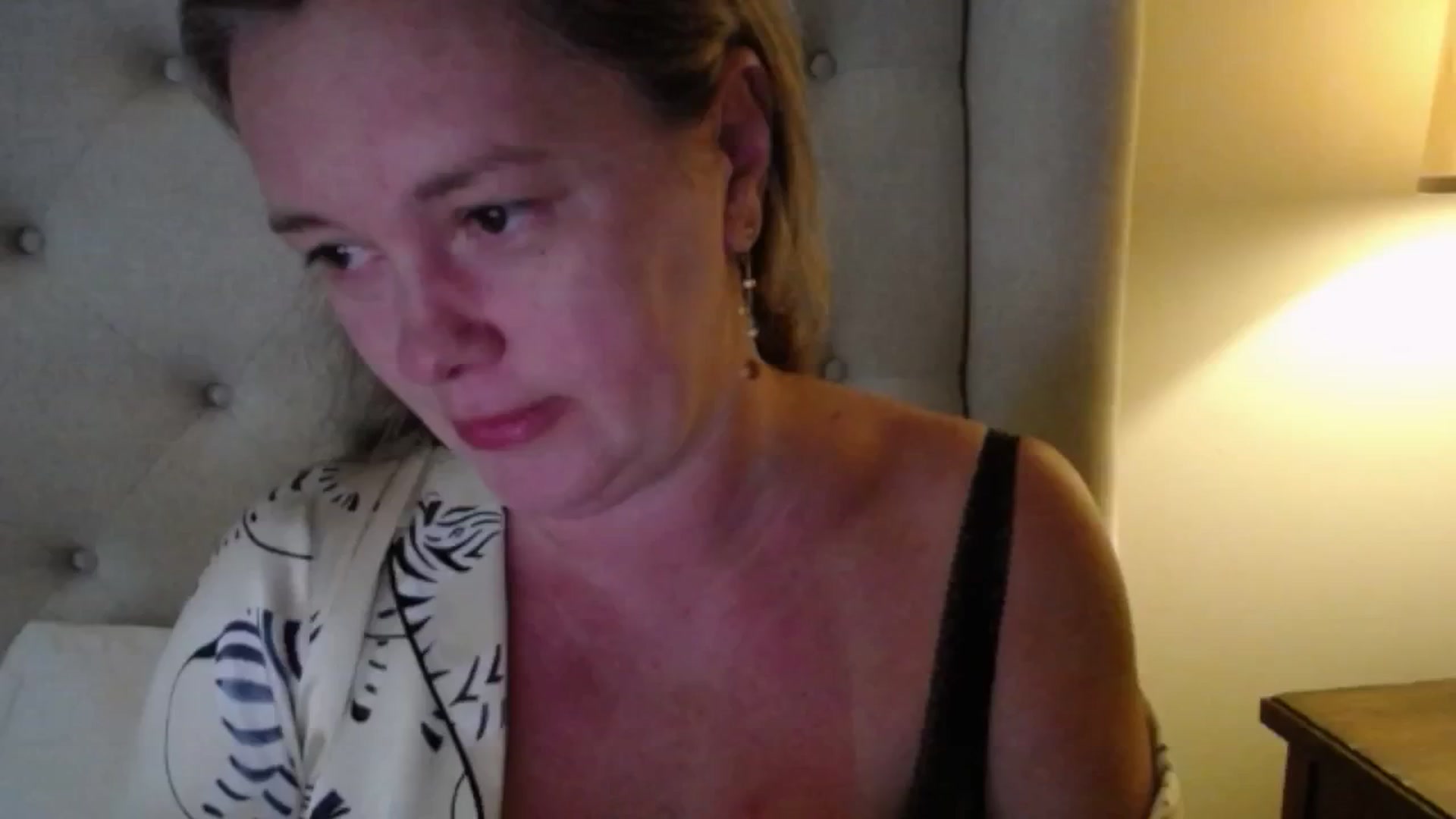 Gallery image thumbnail from J0llye's myfreecams stream on, 06/27/2025, 19:44 image 7 of 20