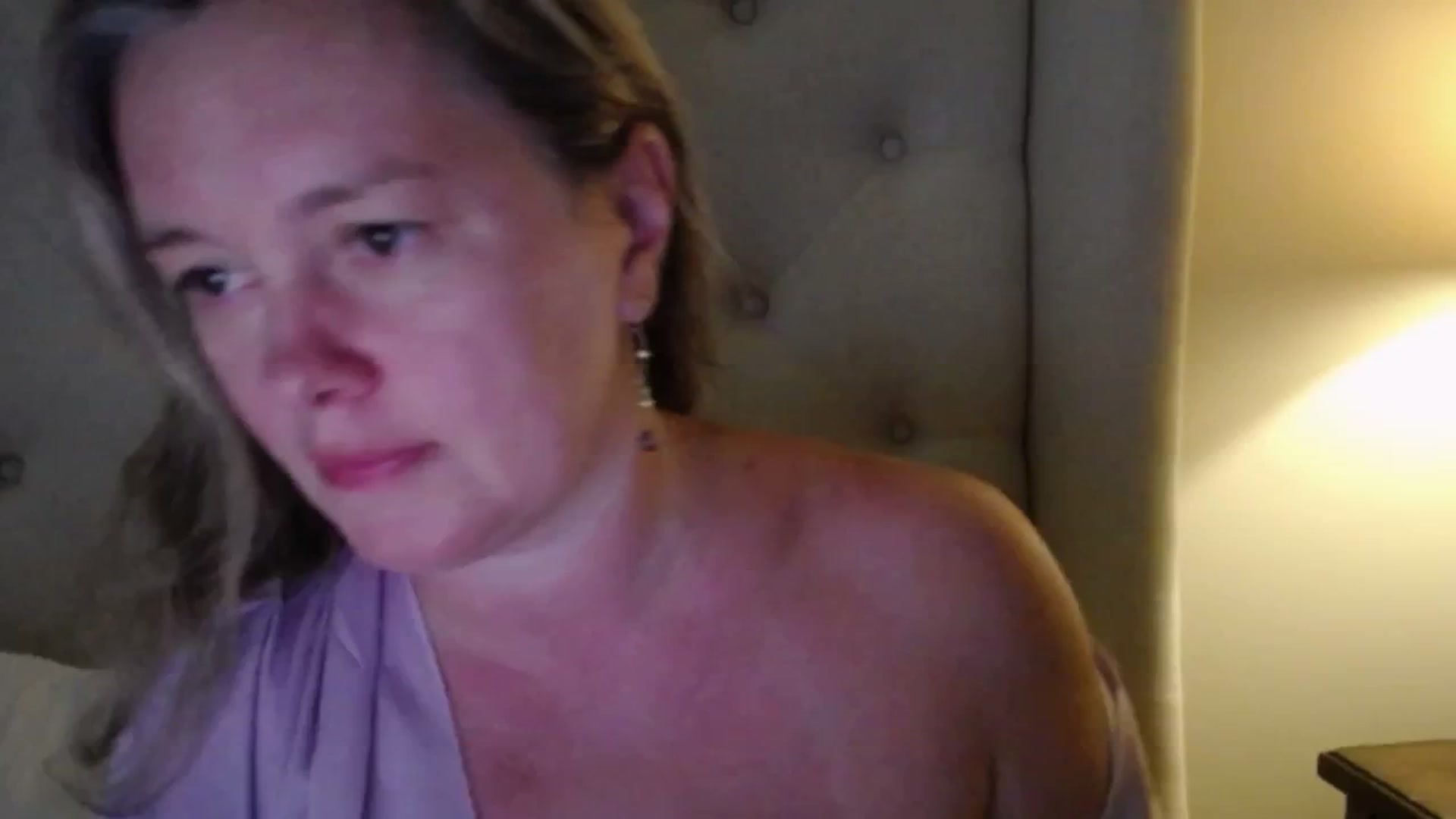 Gallery image thumbnail from J0llye's myfreecams stream on, 06/28/2025, 19:56 image 8 of 20