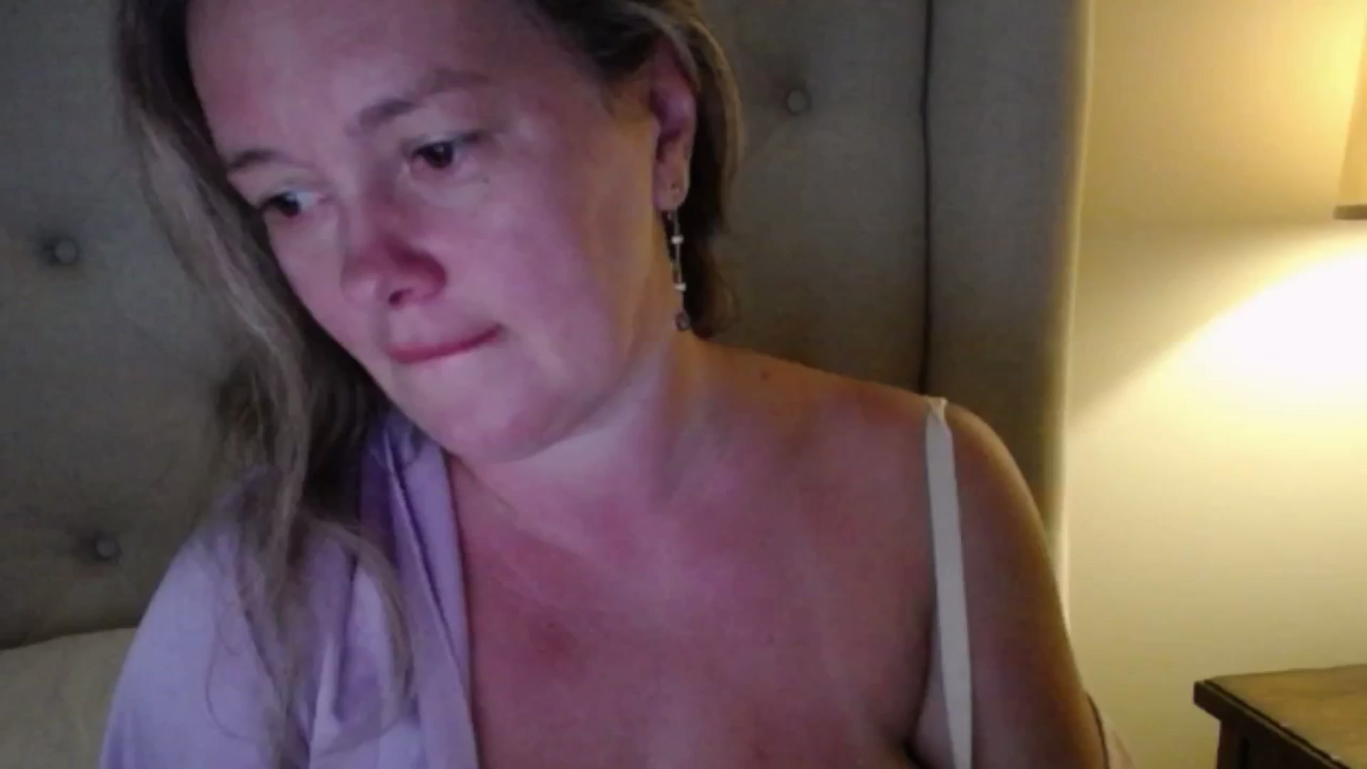 Gallery image thumbnail from J0llye's myfreecams stream on, 06/28/2025, 20:34 image 2 of 20