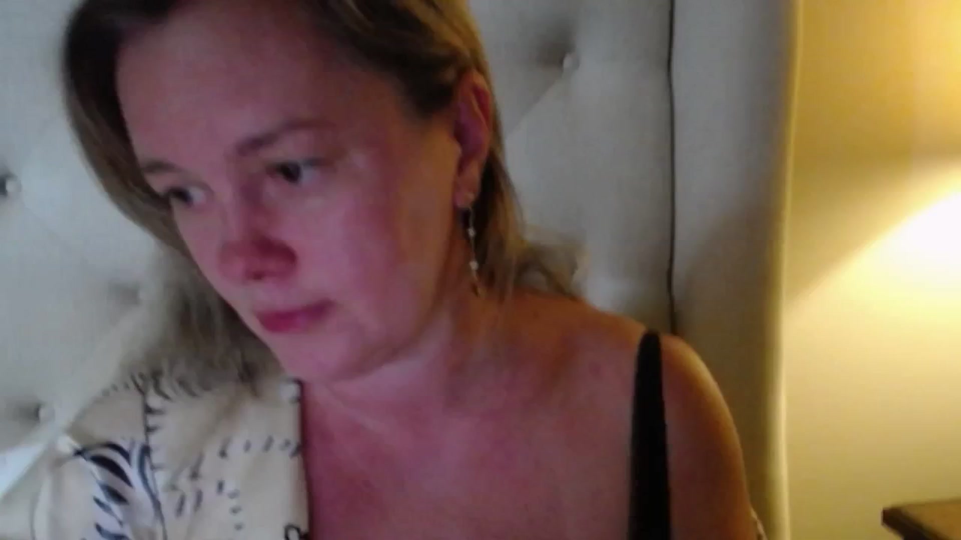 Gallery image thumbnail from J0llye's myfreecams stream on, 06/29/2025, 20:09 image 13 of 20