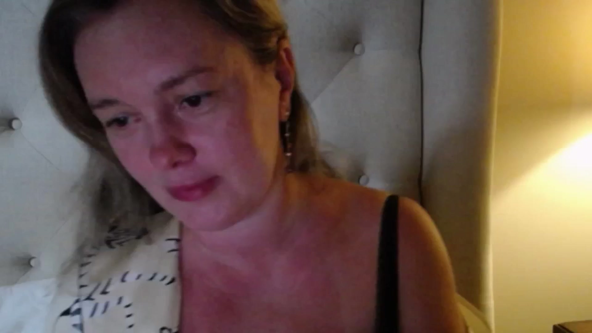 Gallery image thumbnail from J0llye's myfreecams stream on, 06/29/2025, 20:09 image 7 of 20