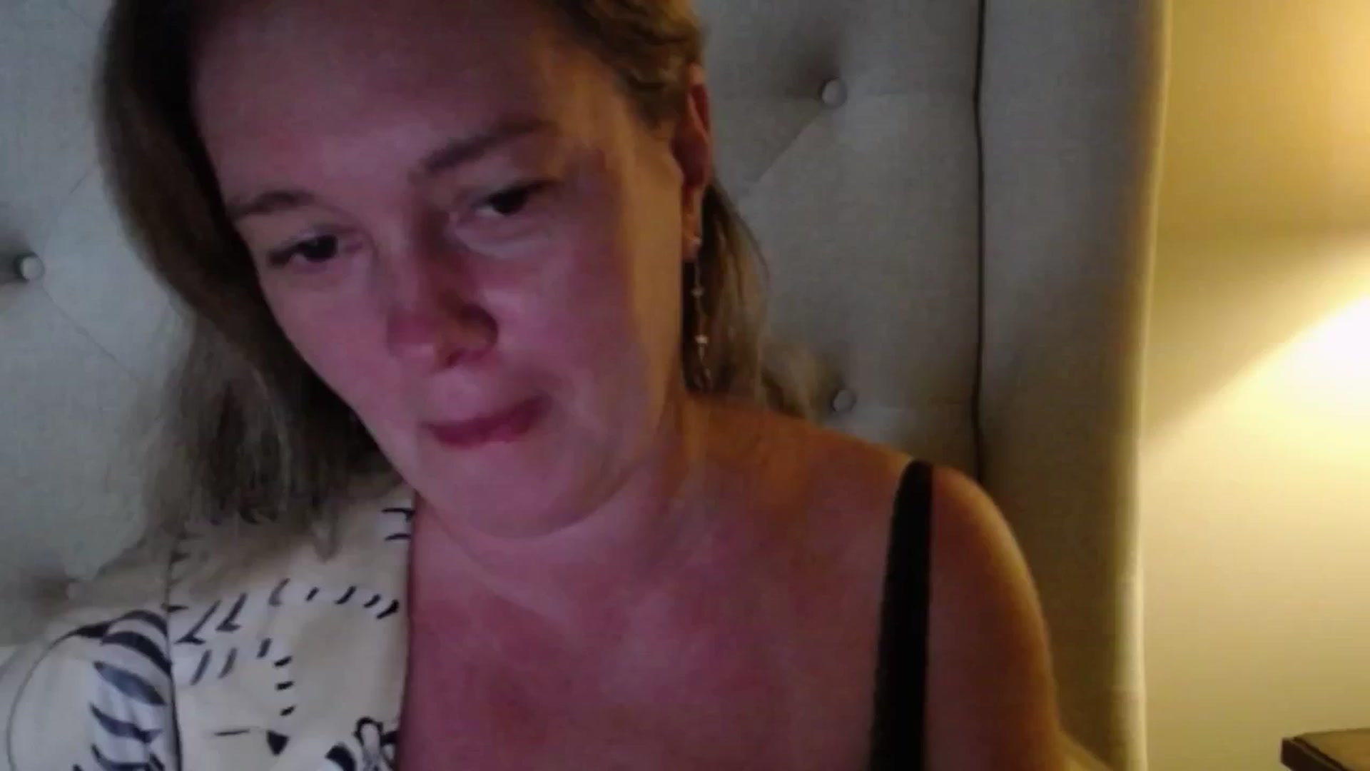 Gallery image thumbnail from J0llye's myfreecams stream on, 06/29/2025, 20:09 image 9 of 20