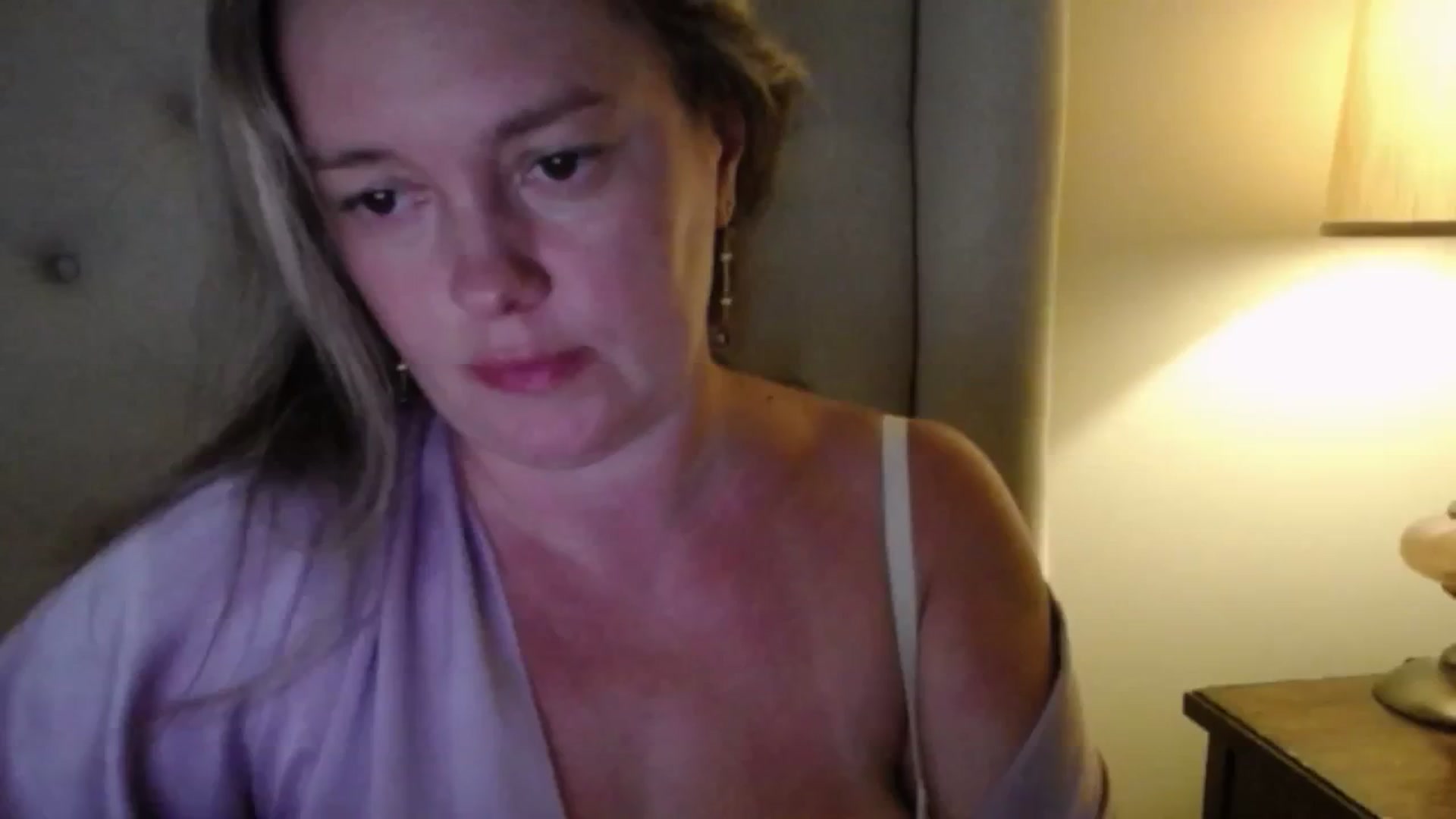 Gallery image thumbnail from J0llye's myfreecams stream on, 07/01/2025, 20:33 image 2 of 20