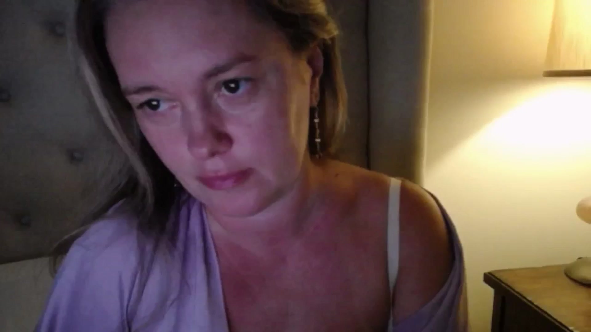 Gallery image thumbnail from J0llye's myfreecams stream on, 07/01/2025, 20:33 image 5 of 20