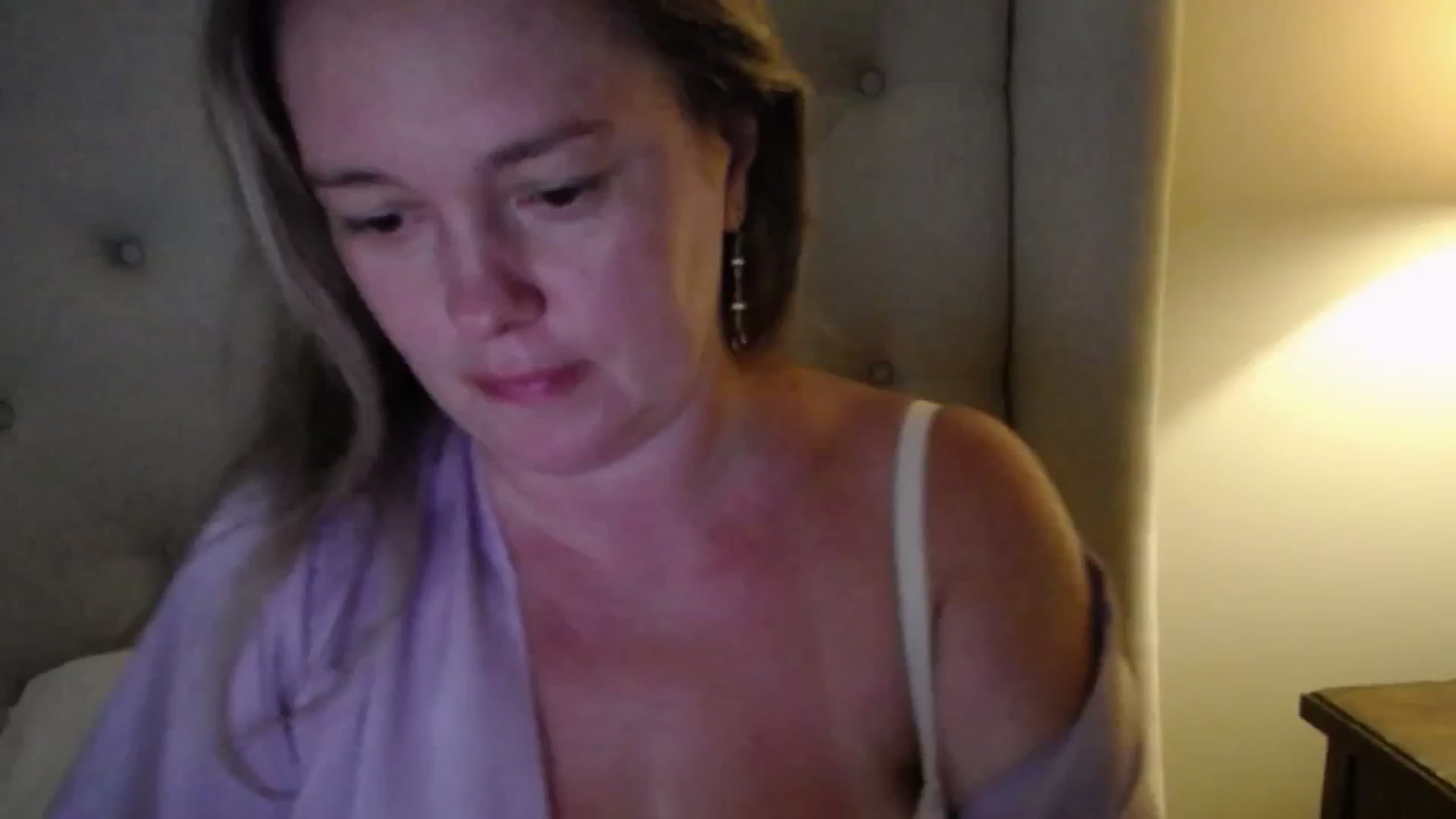 Gallery image thumbnail from J0llye's myfreecams stream on, 07/01/2025, 20:33 image 1 of 20