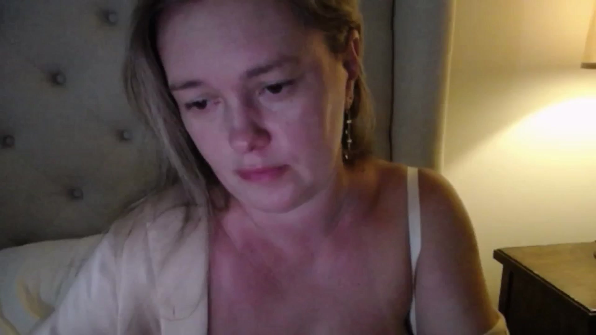 Gallery image thumbnail from J0llye's myfreecams stream on, 07/02/2025, 20:07 image 7 of 20