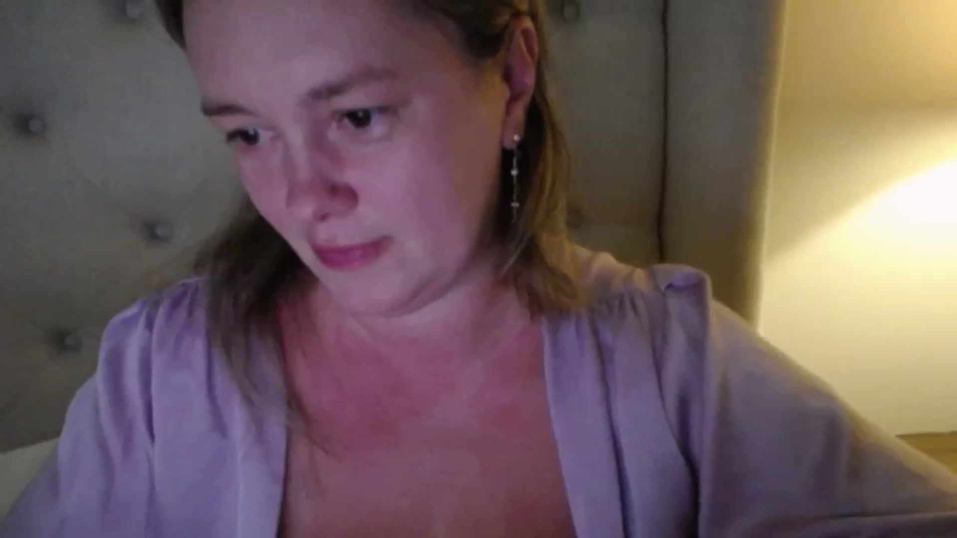 Gallery image thumbnail from J0llye's myfreecams stream on, 07/06/2025, 20:22 image 16 of 20