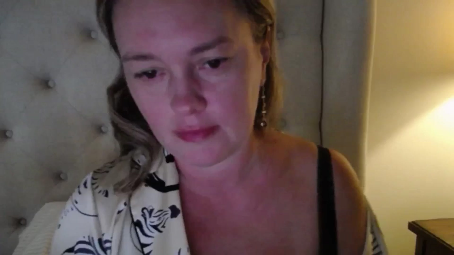 Gallery image thumbnail from J0llye's myfreecams stream on, 07/09/2025, 19:57 image 17 of 20